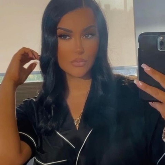 Meet your Posher, Raquel - Picture 1 of 1